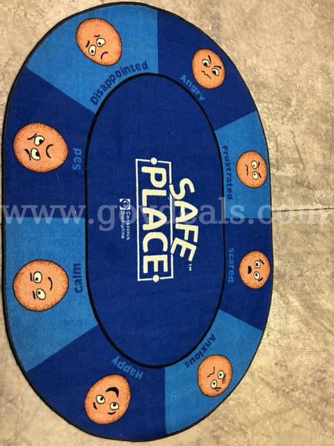 OVAL RUG, SMALL EMOTIONS