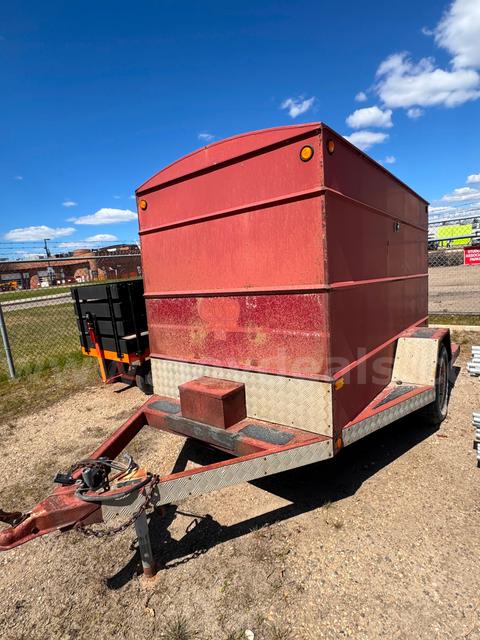 1990 Enclosed Trailer