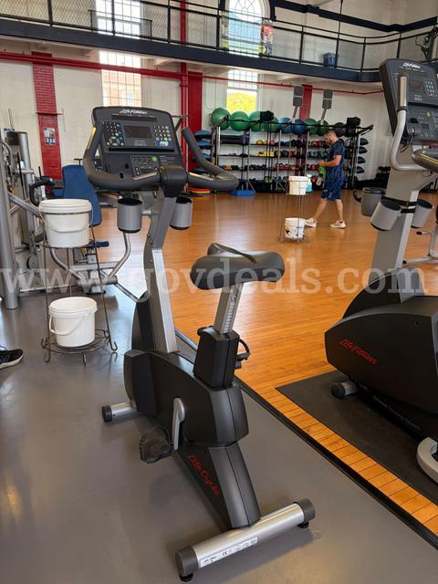 LIFE FITNESS BIKE