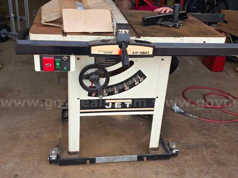 Table saw w/caster system