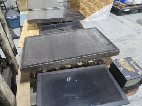 5 video monitors