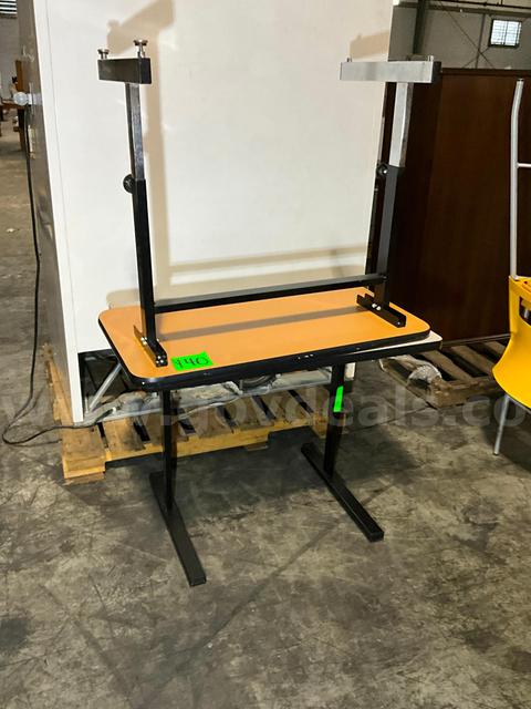 Table (2 pcs)