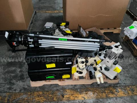 Lab Equipment (18 pcs)