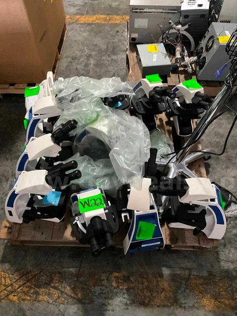 Microscope Equipment (12 pcs)