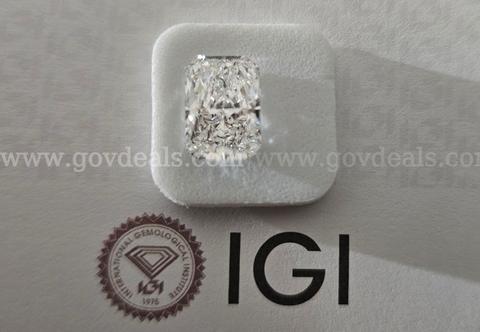 3.52 Ct.Radiant Brilliant Diamond VS1 Certified