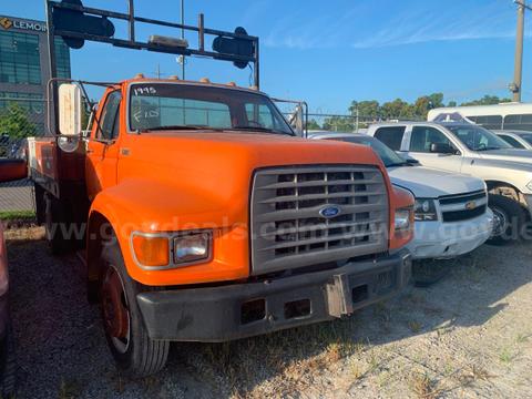 1995 Ford F800