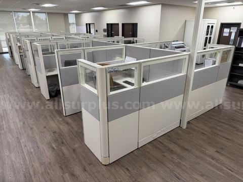 Office Cubicles wit Office Chairs, Phones, Electronics and Contents, 1 Lot