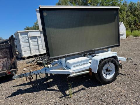 2004 MESSAGE BOARD TRAILER