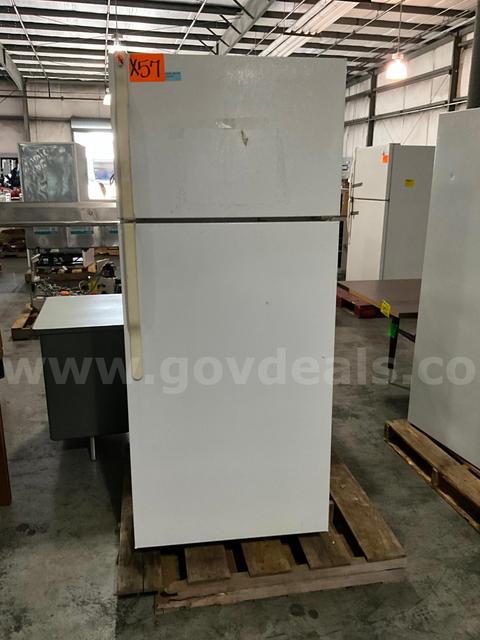 Refrigerator