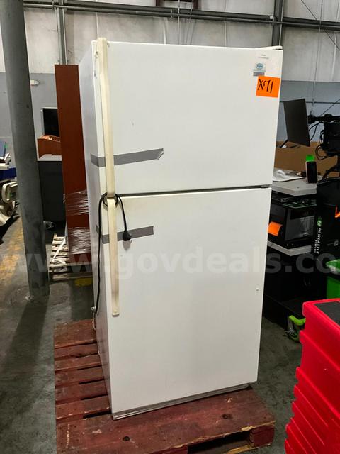 Refrigerator