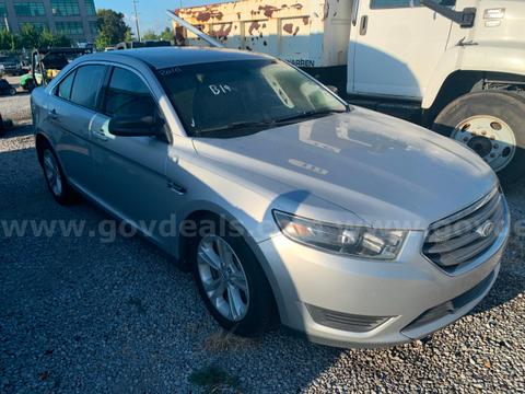 2016 Ford Taurus