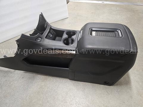 Center console 2014–2018 Chevrolet Silverado and GMC Sierra 1500/2500/3500  2015–2020 Tahoe, Suburban, and Yukon SUV
