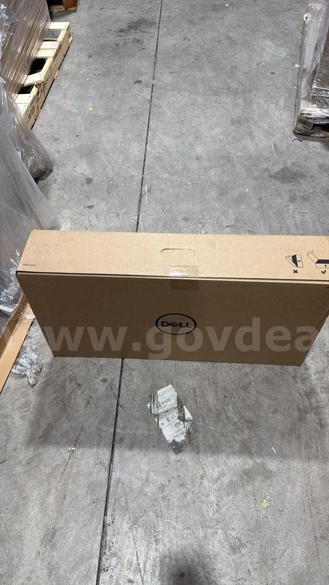 Lot of 20 Dell P2722H 27" Full HD IPS LED Monitor