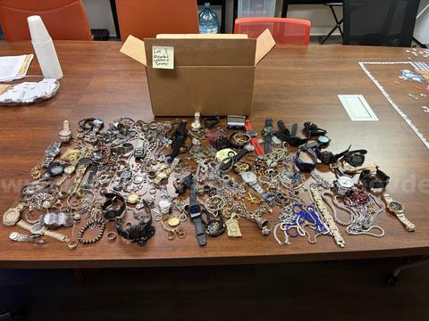 Assorted Confiscated Jewelry Lot3