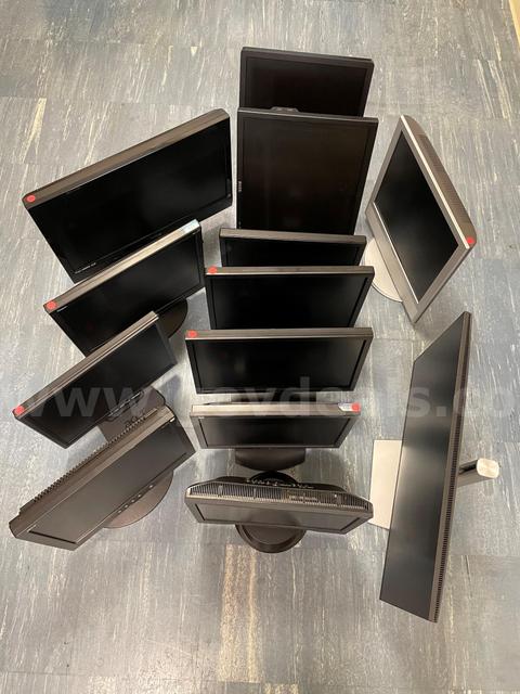 Lot of computer monitors - Used