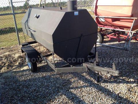 Towable Charcoal grill