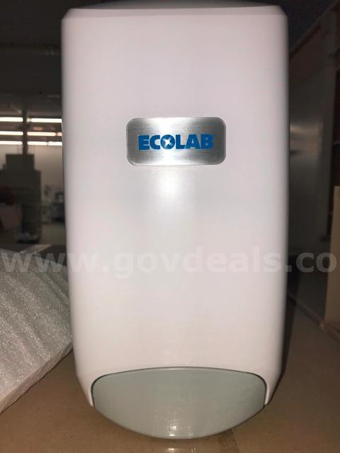 Lot of 28 Cases:  NEW ECOLAB MANUAL HAND HYGIENE DISPENSER 9202-3021(8PCS PER CASE)