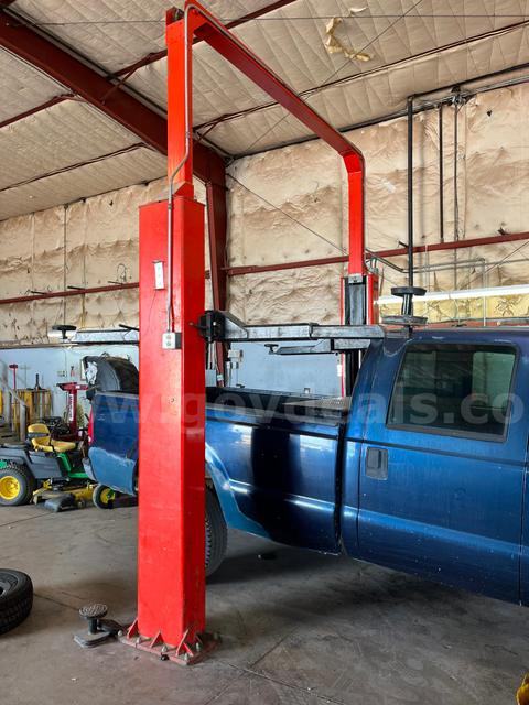 Vehicle Lift
