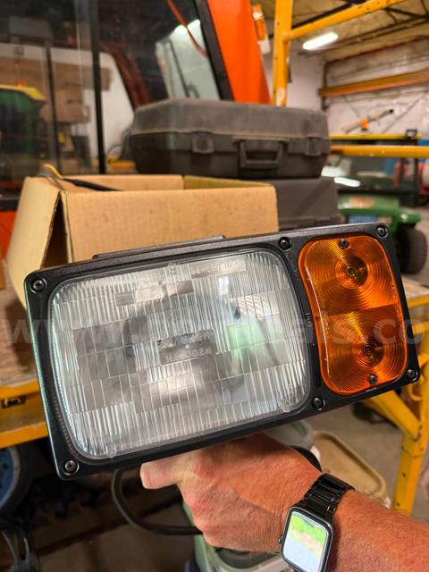 Set of 2 Snow Plow Lights with Wiring (645WK)