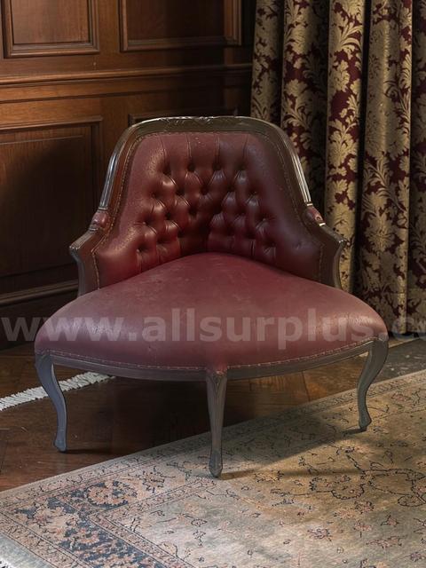 Beautiful! Rare vintage Louis XV style corner chair