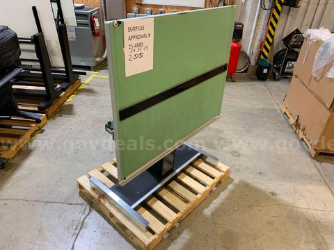 Hamilton Industries Powered Drafting Table (ID #45697) (J13-1R) (25-4583-7) 692