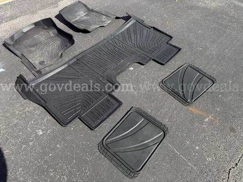 2021 FORD F-250 PICKUP TRUCK LIGHTLY USED RUBBER FLOR MAT