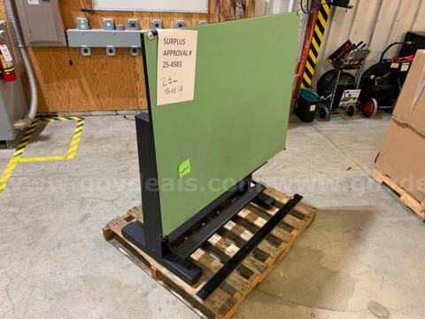 Hamilton Industries Drafting Table (ID #45704) (J11-1R) (25-4583-7) 692