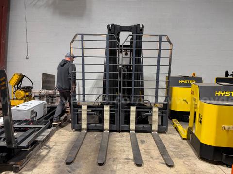 2020 Yale GLC080VXNKSE100 6000LB Cushion Tire Forklift