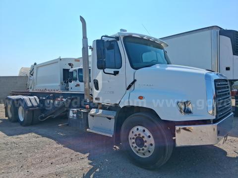 2019 Freightliner 114SD Roll-Off Hoist Truck