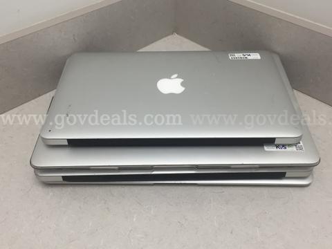 Lot of 4 Apple MacBook Airs, 2015