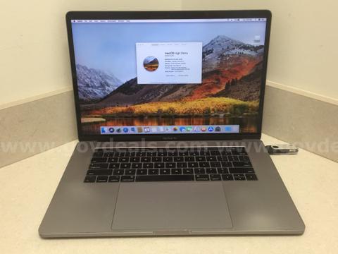 Apple MacBook Pro 2016 - Intel I7-6920HQ 2.90 GHZ, 16GB RAM, 1TB SSD, NO OS