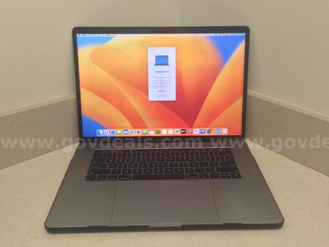 Apple MacBook Pro 2017 - Intel I7-7820HQ 2.90 GHZ, 16GB RAM, 512GB SSD, Ventura, Damaged LCD