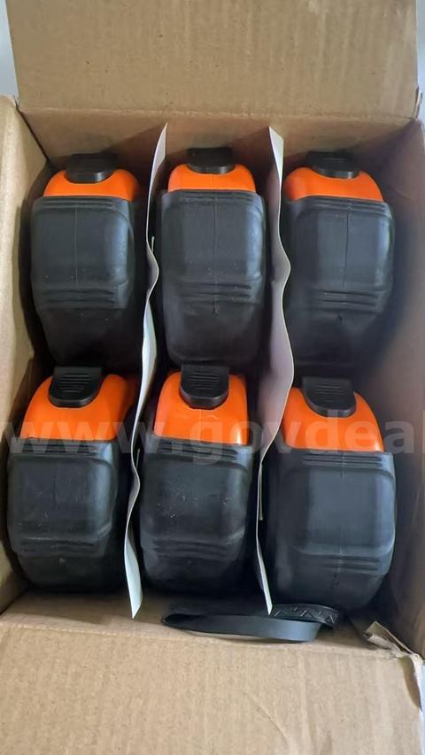 SHIPPING AVAILABLE lot of 30 Yuete tools MAX HEAVY duty XL(10m)33ft measuring tape,Retractable,w Belt-clip(31-011)