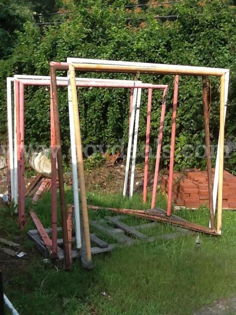 PAIR OF LACROSSE GOAL FRAMES