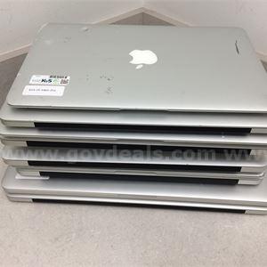 Lot of 10 Apple MacBooks, 5 2015's, 4 2013's, 1 2014