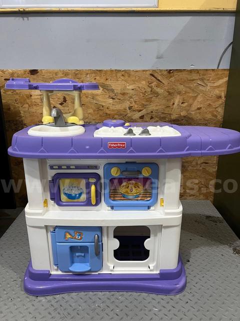 Fisher-Price Grow with Me Cook & Care Kitchen Set
