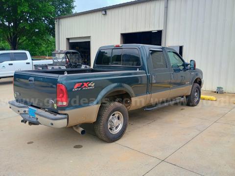 2004 Ford F-250 SD XLT Crew Cab 4WD