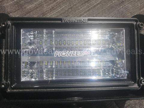 NEW IN BOX – Whelen Pioneer™ Plus LED Scene Light