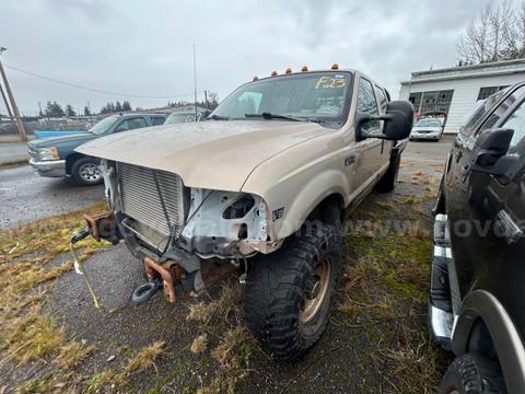 Gold 1999 Ford F-350 SD XL Crew Cab SWB 4WD