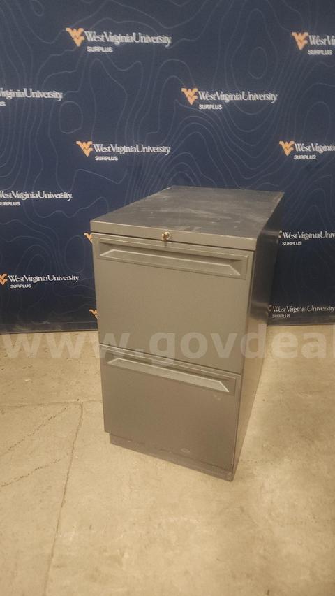 2 drawer filing cabinet on wheels w/key