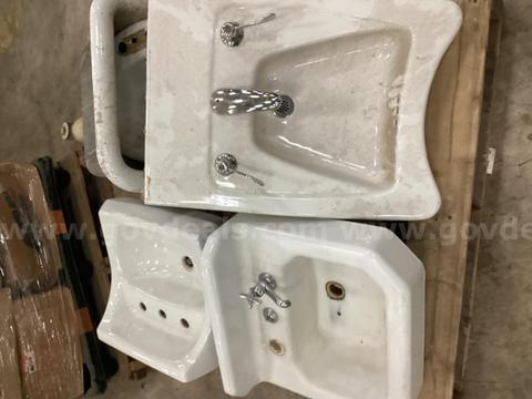 Commercial Porcelain Handwashing Sinks (4 each)