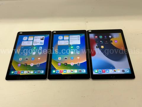 Lot of (3) Apple iPad 5th Generation Tablets – 32GB / 128GB – Reset & Activated – Ready for Use