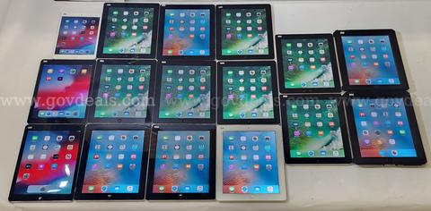 Lot of (16) Apple iPads – Mixed Models & Generations – Reset & Activated