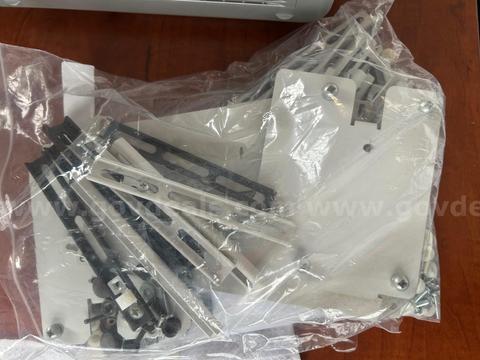 LOT OF 31 PROJECTORS