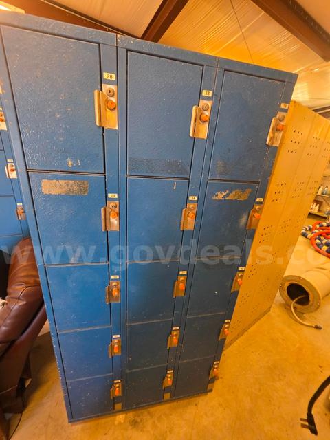 15 Cabinet Locker
