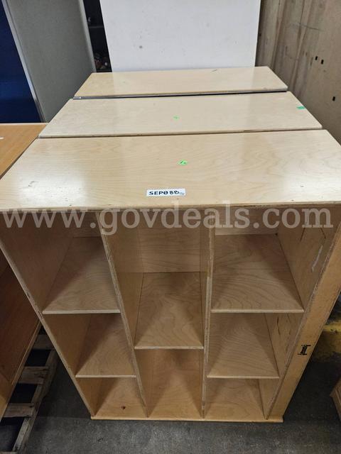 3 kids 8-Cubby Storage Shelf