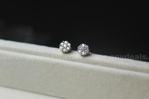 10K White Gold Floral Designed Diamond Stud Earrings