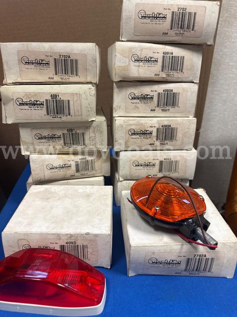 Miscellaneous lot of Trucklite lights