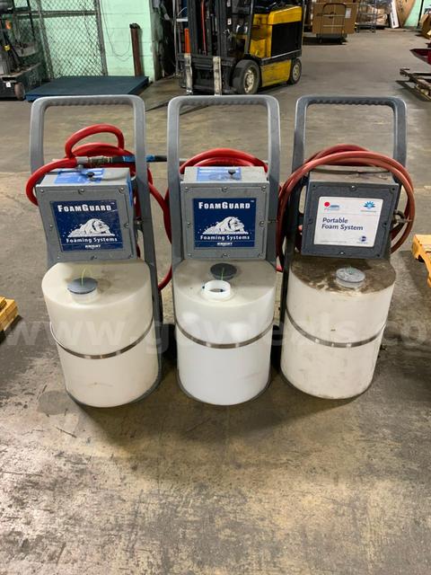 Lot of 3 Panther Knight Johnson Diversey Portable Mobile Foam Dispenser Foaming Cleaning System On Wheels #R16