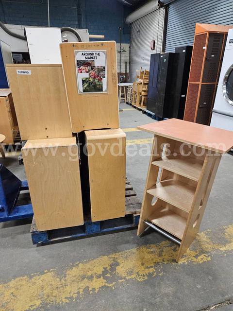 LOT Cubby shelving